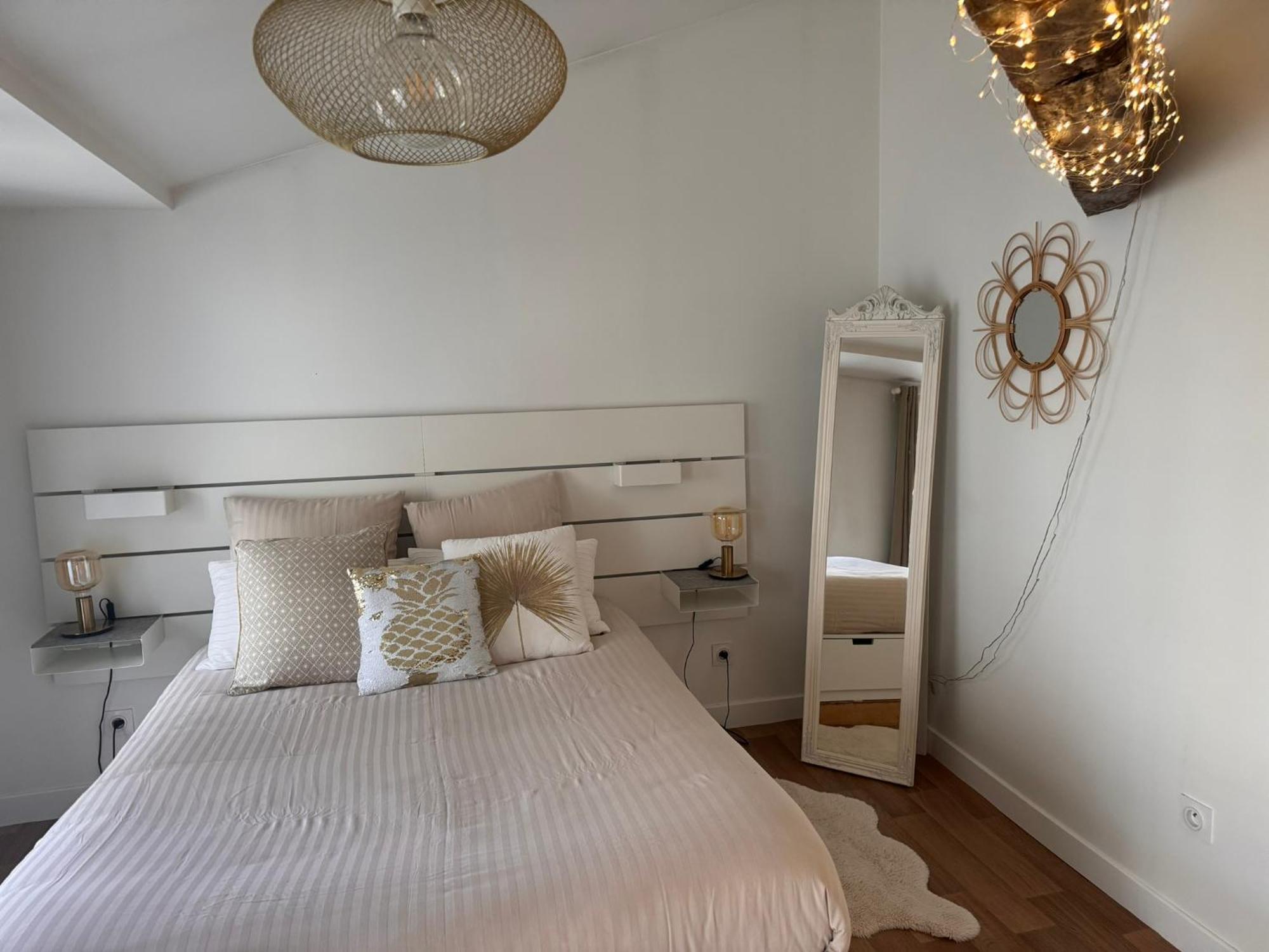 Maison + Parking Prive Au Coeur Angouleme 60M2 المظهر الخارجي الصورة
